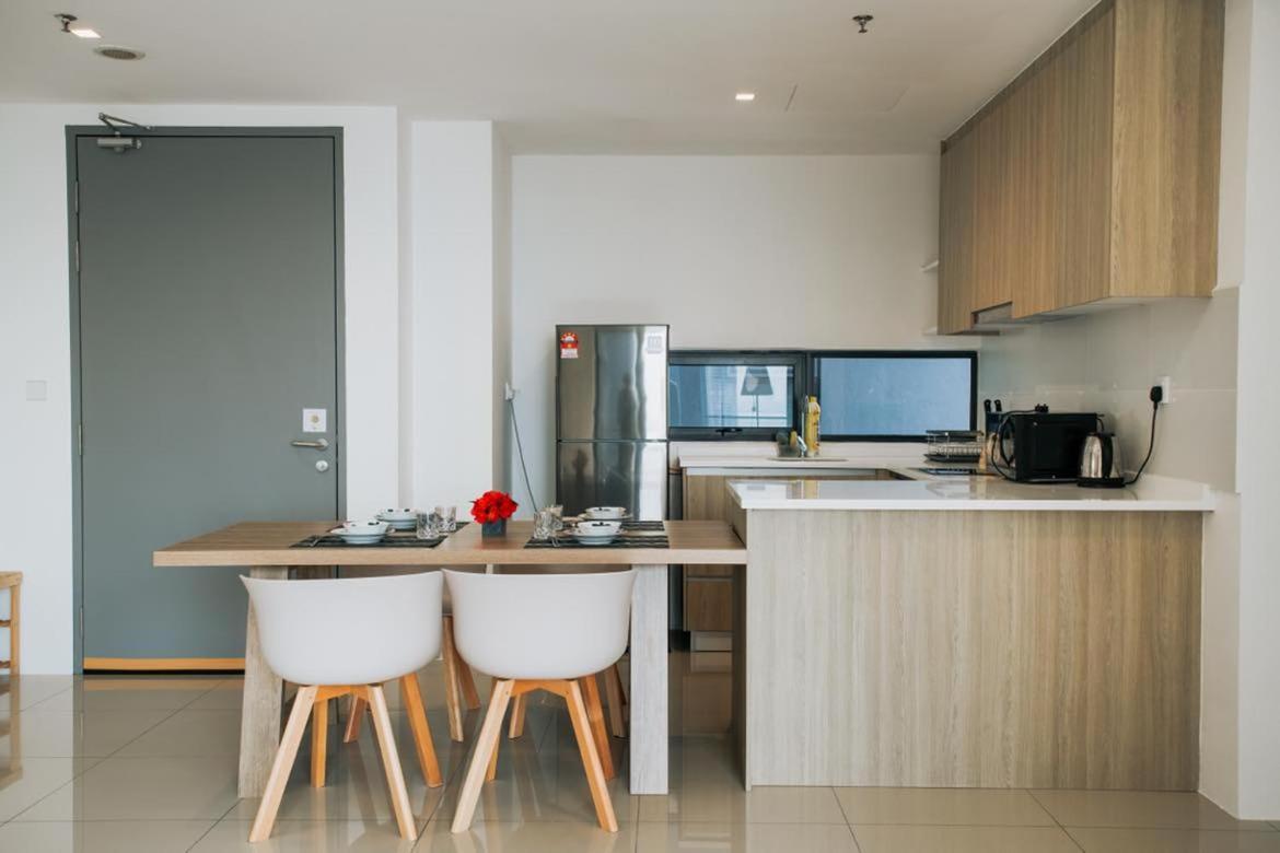 The Pine, 3Br Seaview By Wstay @ Tropicana 218 Macalister George Town Zewnętrze zdjęcie