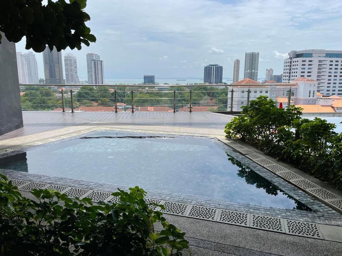 The Pine, 3Br Seaview By Wstay @ Tropicana 218 Macalister George Town Zewnętrze zdjęcie